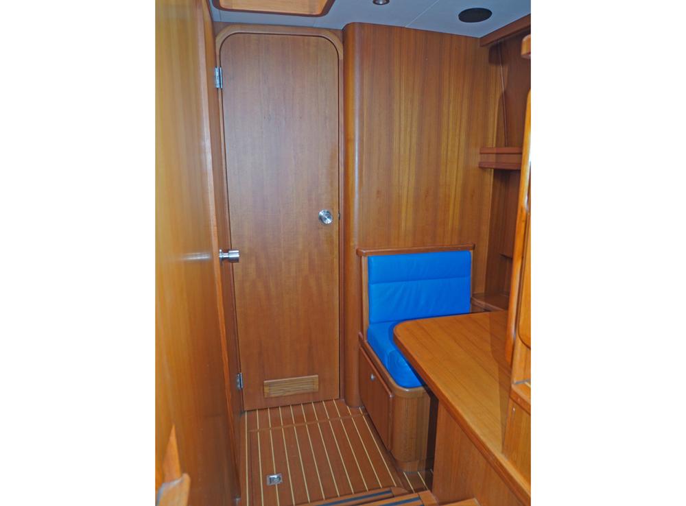 Fore ship, Accommodation